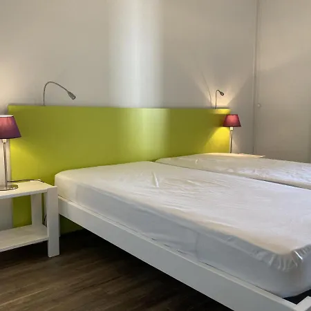 3* A - Moderne Avec Terrasse Et Parking, Proche Plage Et Commerces - Fr-1-539-13