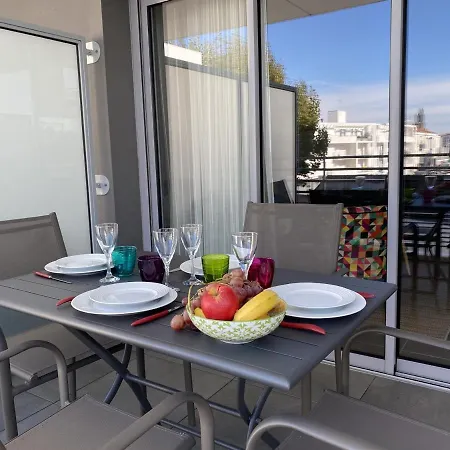 Appartement 3* A - Moderne Avec Terrasse Et Parking, Proche Plage Et Commerces - Fr-1-539-13