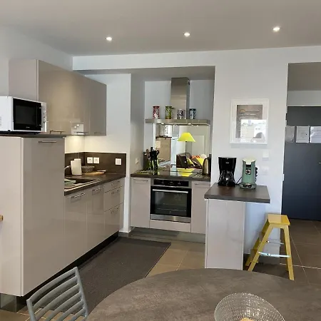 Appartement 3* A - Moderne Avec Terrasse Et Parking, Proche Plage Et Commerces - Fr-1-539-13