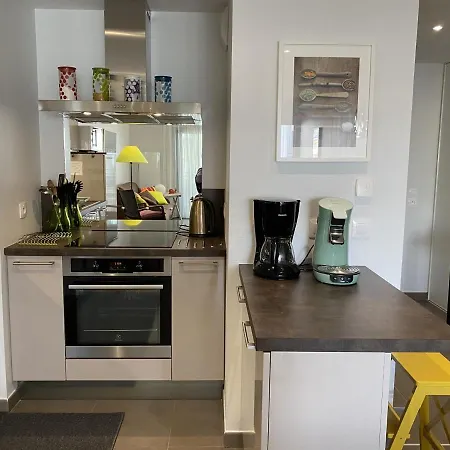 3* A - Moderne Avec Terrasse Et Parking, Proche Plage Et Commerces - Fr-1-539-13 Appartement