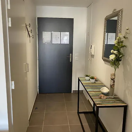 3* A - Moderne Avec Terrasse Et Parking, Proche Plage Et Commerces - Fr-1-539-13 Appartement Royan