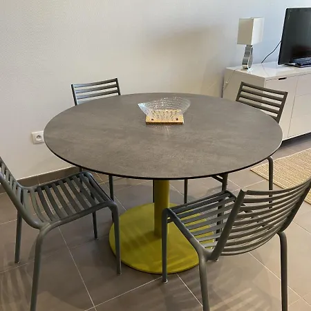 3* A - Moderne Avec Terrasse Et Parking, Proche Plage Et Commerces - Fr-1-539-13 Royan